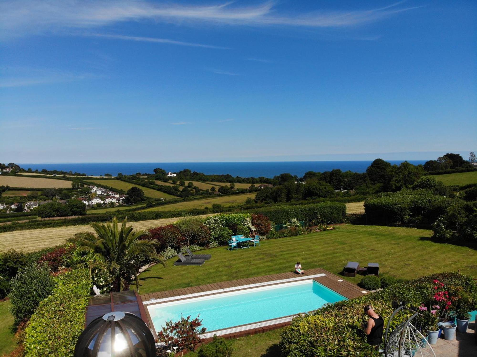 Halekulani Devon Homestay Торкі Екстер'єр фото