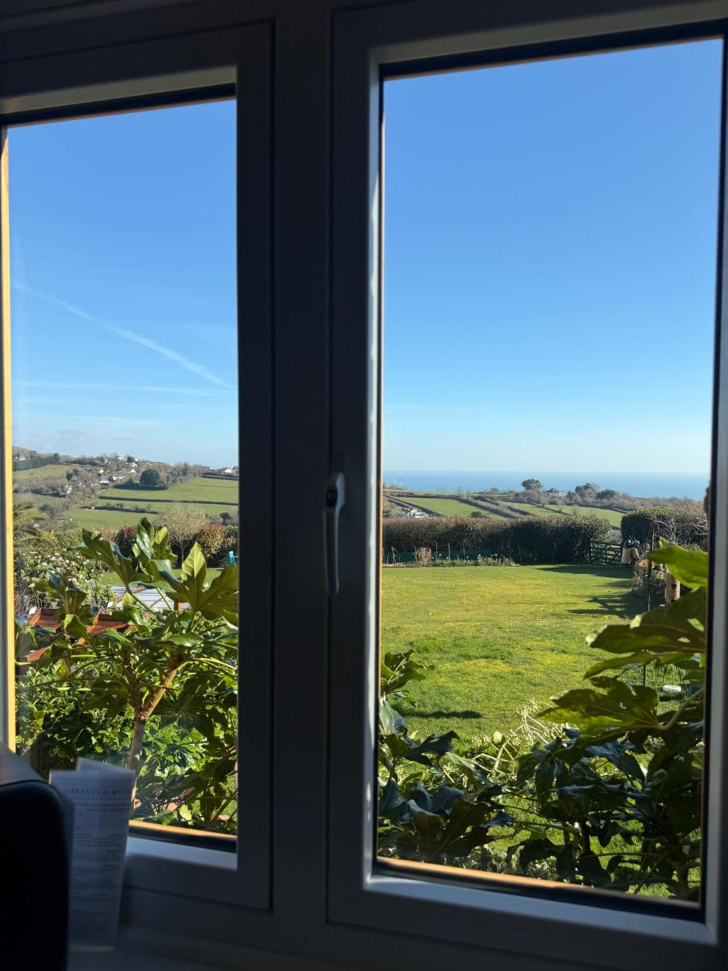 Halekulani Devon Homestay Торкі Екстер'єр фото