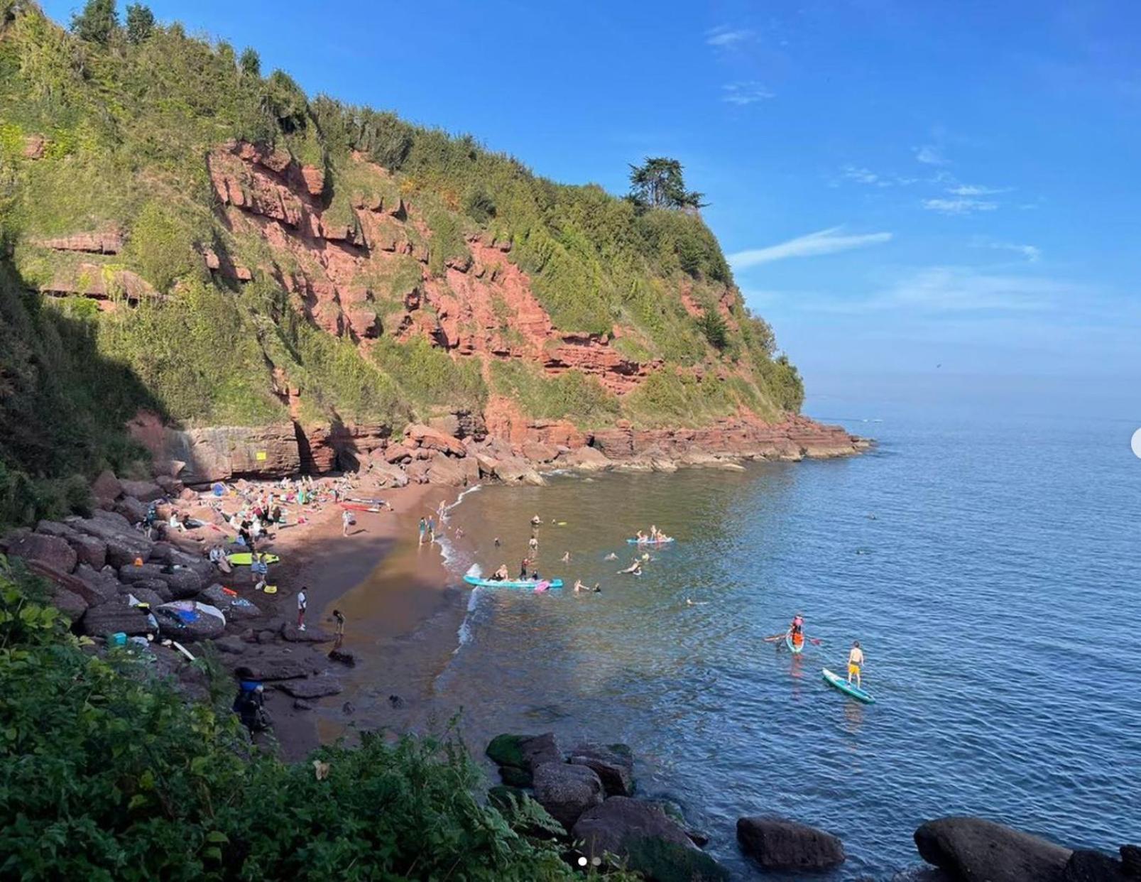 Halekulani Devon Homestay Торкі Екстер'єр фото