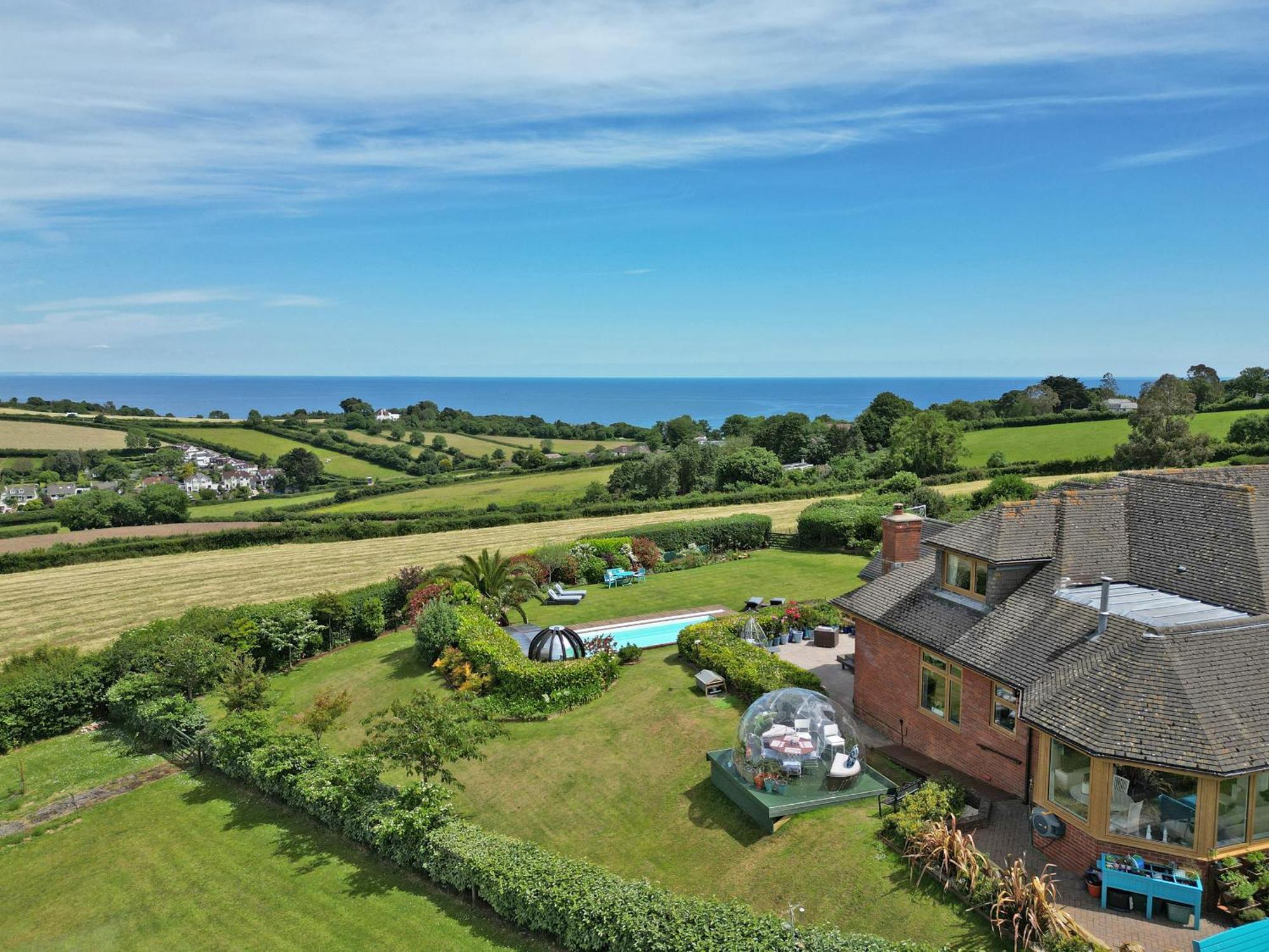 Halekulani Devon Homestay Торкі Екстер'єр фото